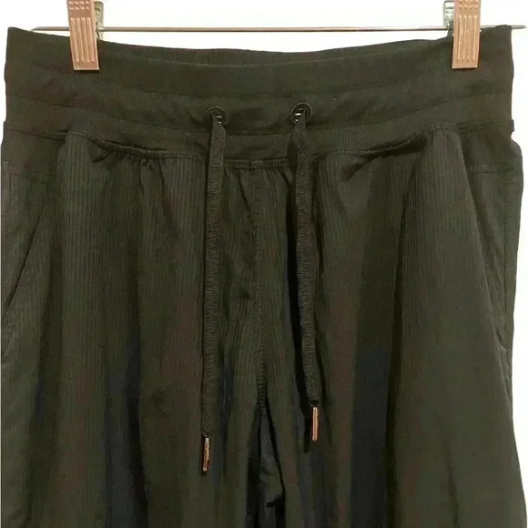 Zyia Striped Black Activewear Windbreaker Joggers - Picture 10 of 10